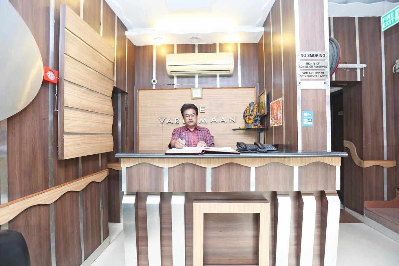 Oyo 8188 Vardhmaan Inn Delhi  Dış mekan fotoğraf