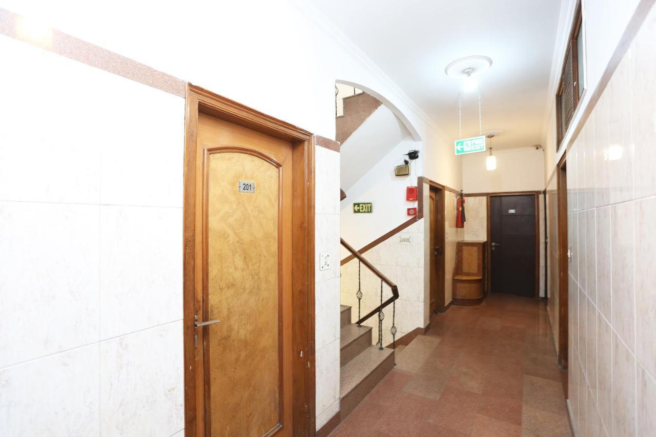 Oyo 8188 Vardhmaan Inn Delhi  Dış mekan fotoğraf