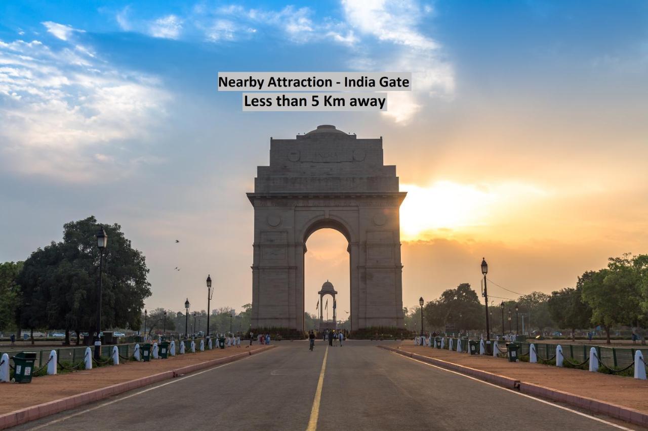 Oyo 8188 Vardhmaan Inn Delhi  Dış mekan fotoğraf